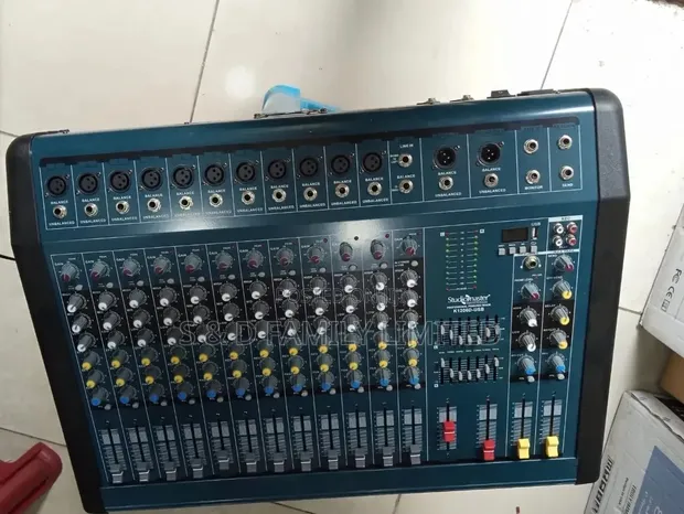 Studiomaster K1206D Mixer Yenye Nguvu Miundo 12 - 1