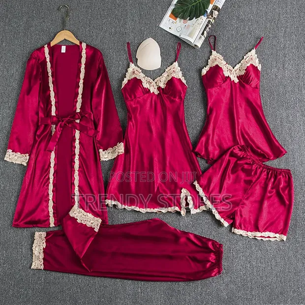 5 Piece Ladies Nighty Set - 1