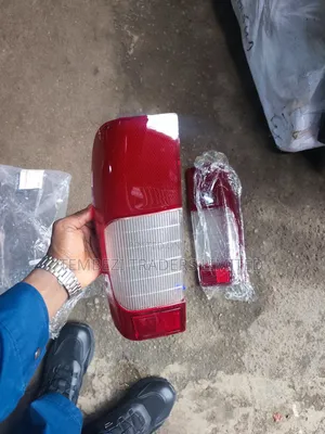 Brand New Tail Light Lens for Nissan Hardbody NP300