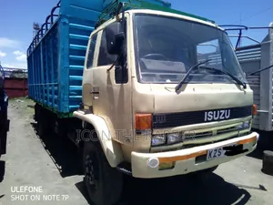 Isuzu FTR F Series Truck