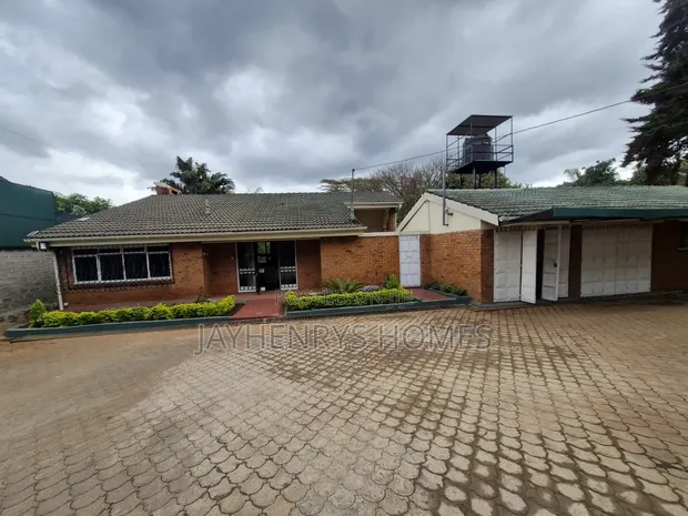 4 Bedroom House with DSQ in Runda for Rent - 1