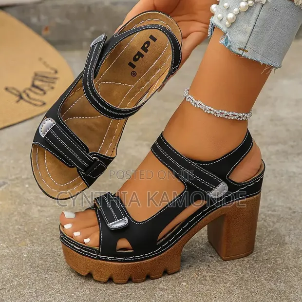 Platform Chunky Heels - Mpya Kabisa - 1