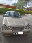 Mercedes-Benz E200 2001 Beige - 1
