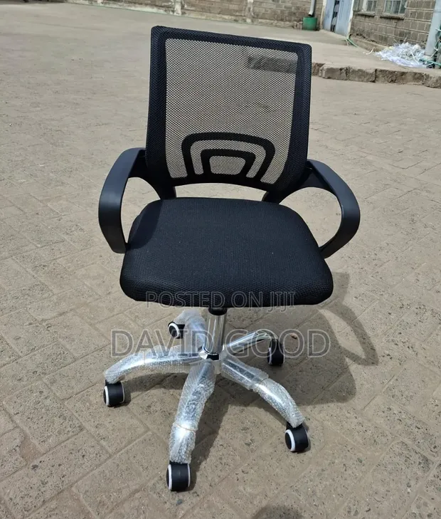 Boss Office Products Kiti Nyeusi cha Mesh cha Ofisi - 1