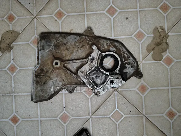 Toyota Land Cruiser 79 Series Timing Case Cover - 1