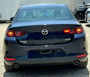 Mazda 3 Sedan 2021