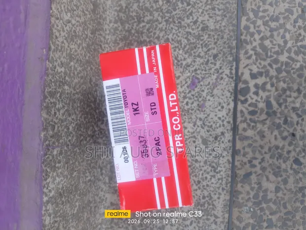 Pete za Piston Mpya kwa Injini ya Toyota 1KZ - 1