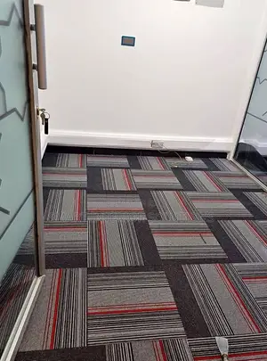 Carpet Tiles Mpya - Imara na Zinazobadilika
