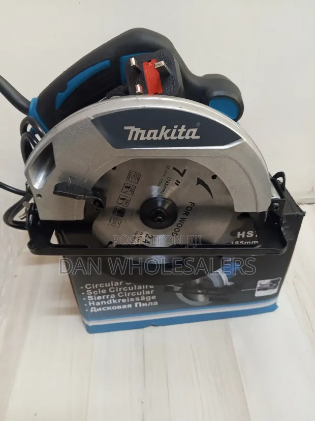 Original Makita HS7000 7-Inch Electric Circular Saw - 1
