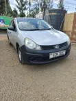 Nissan Advan 2010 Nyeupe - 4