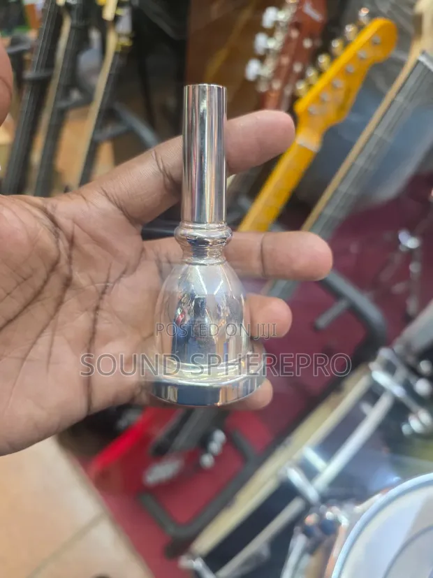 Mouthpiece ya Tuba - 1