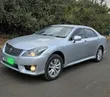 Toyota Crown 2012 Nyeusi - 4