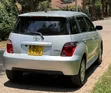 Toyota IST 2007 Nyeupe - 2