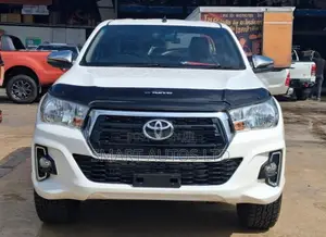 Toyota Hilux Revo Smart Cab Diesel 2.4 AWD 2019