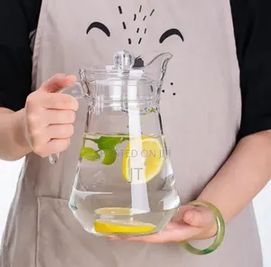 1.3L Classic Glass Water Jug with Lid