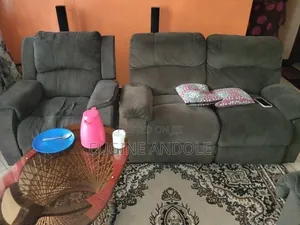Set ya Sofa Iliyotumika Inauzwa (Inaketi Watu 7)