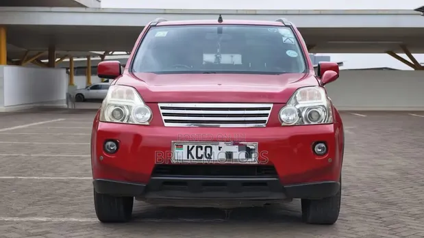 Nissan X-Trail 2011 Red - 1