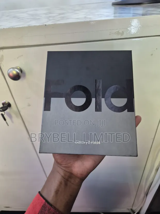 Samsung Galaxy Z Fold4 1TB Mpya Dhahabu - 1