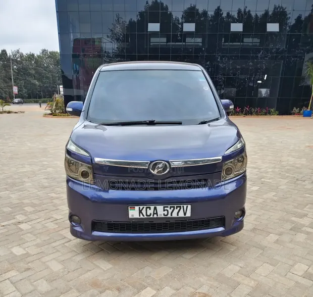 Toyota Voxy 2007 Bluu - 1