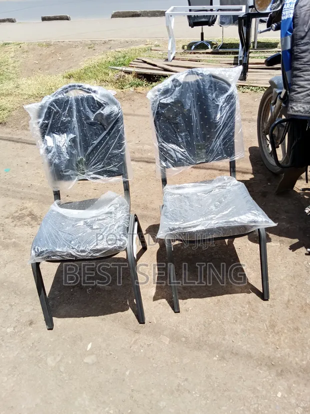 Viti Vipya vya Chumba cha Mikutano Nyeusi - 1