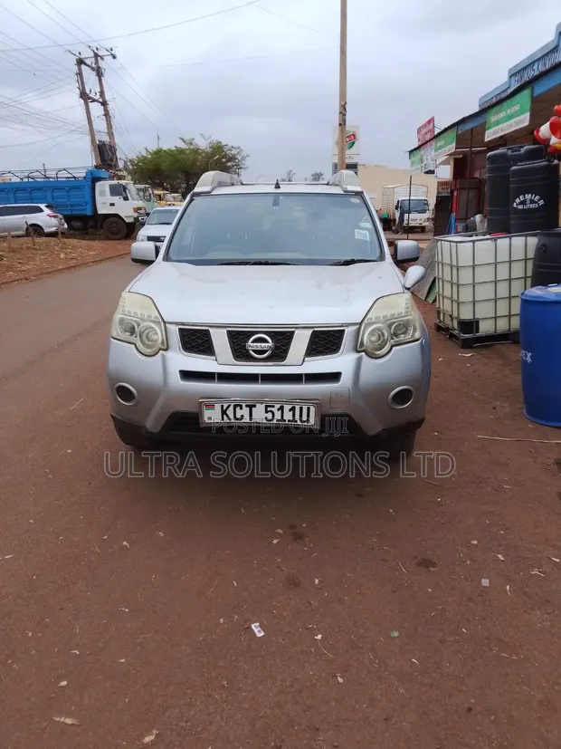 Nissan X-Trail 2013 Nyeupe - 1