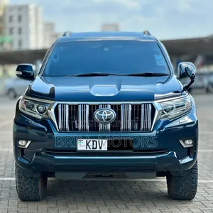 Toyota Land Cruiser Prado 2017 Nyeusi