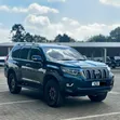 Toyota Land Cruiser Prado 2017 Nyeusi - 2