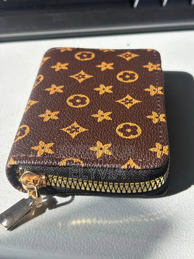 Classic Monogram Floral Cardholder - 1