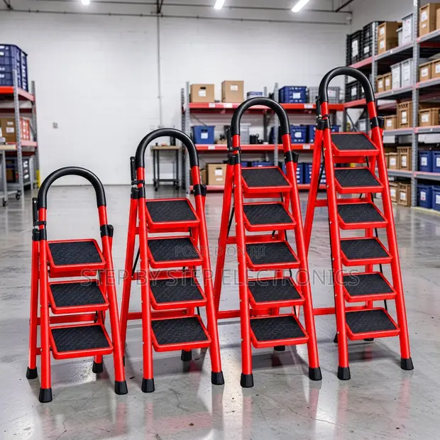 Heavy-Duty Folding Step Ladder (2-5 Steps) - 1
