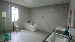 Nyumba ya Vyumba 5 kwa Ajili ya Kukodisha Karen