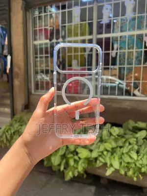 Crystal-Clear Magnetic Case for iPhone 16 Pro Max