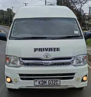 Toyota HiAce 2015 2700cc Petrol