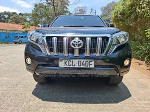 Toyota Land Cruiser Prado 3.0 TD 2010 Nyeusi