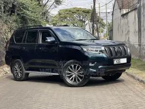 Toyota Land Cruiser Prado 2018 Bluu