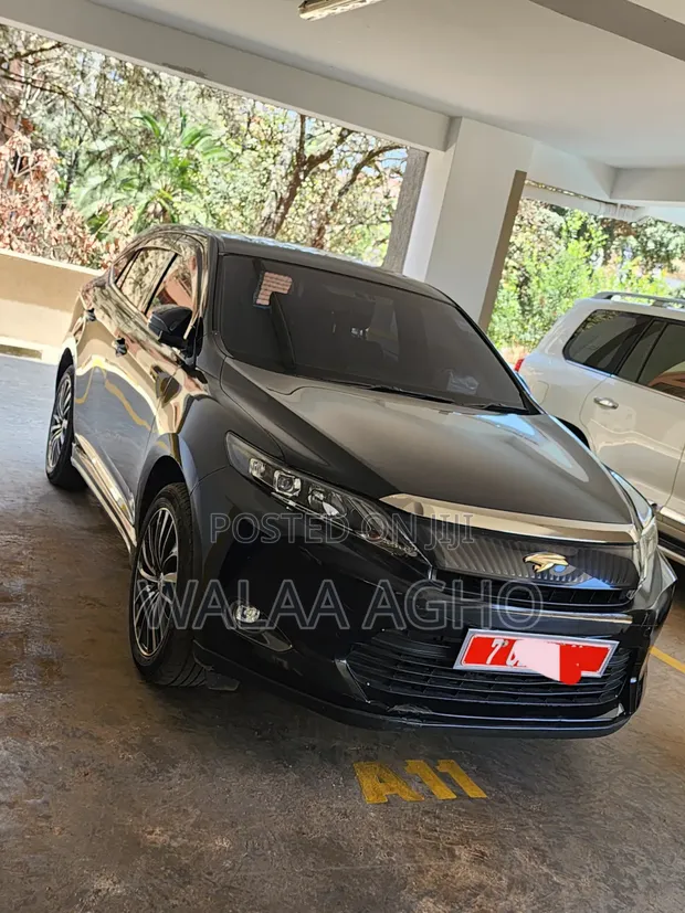 Toyota Harrier 2.0 Turbo 2017 Nyeusi - 1