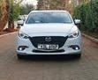 Mazda Axela 2016 Nyeupe - 2