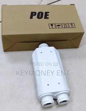 1-in-2-out PoE Splitter