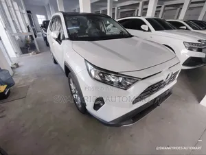 Toyota RAV4 2020 Nyeupe