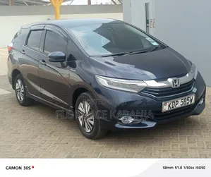 Honda Fit Shuttle 2017 Bluu