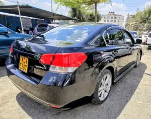 Subaru Legacy 2.5i Limited PZEV Sedan 2012