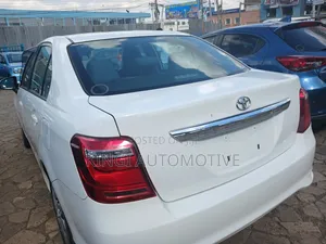 Toyota Axio 2021 Nyeupe