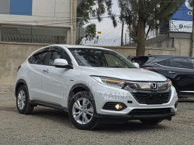 Honda Vezel 1.5 Hybrid 2WD 2019 White - 1