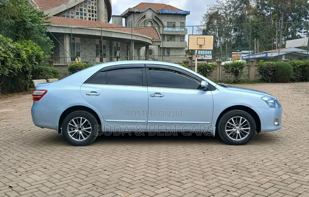 Toyota Premio 2014 Nyeupe - 1