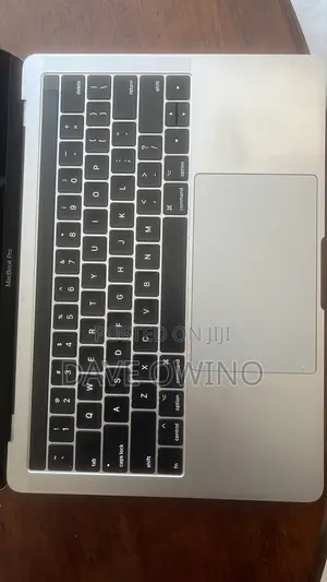 Apple MacBook Pro 2017 8GB RAM, 512GB SSD