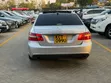 Mercedes-Benz E250 2011 Nyeusi - 2