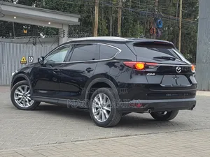 Mazda CX-8 2.2 AWD (Viti 7) 2018 Nyeusi