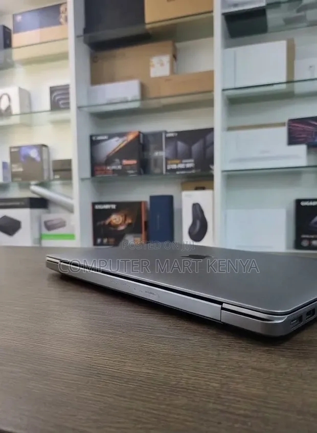 Apple MacBook Pro 2019 13" Intel Core i5 16GB RAM 256GB SSD - 1