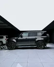 Land Rover Defender 2026 Nyeusi - 2