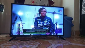 Startimes Android TV 32-inch