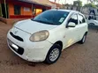 Nissan March 2012 Nyeupe - 3